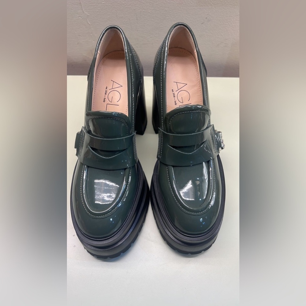 AGL MADE IN ITALY LEATHER Green Patent Leather Loafers
